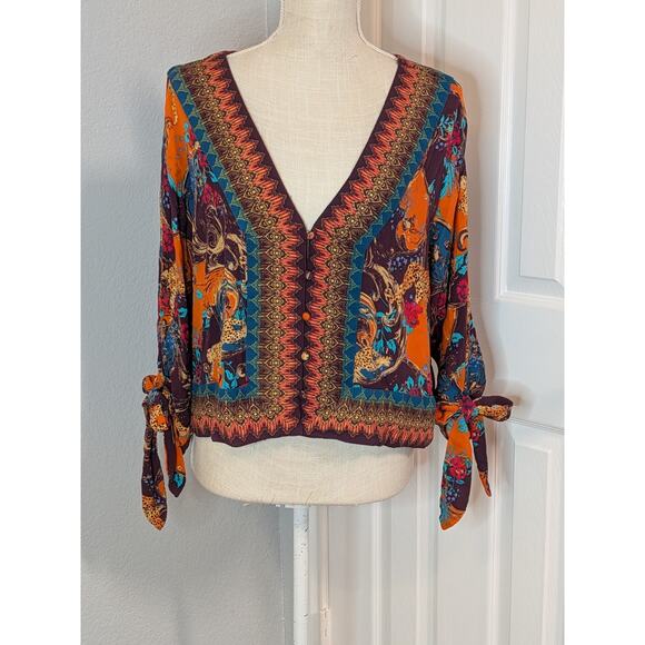 Free People Small Catch Me If You Can Top Cheetah Geometric Print Festival Light - Picture 2 of 9